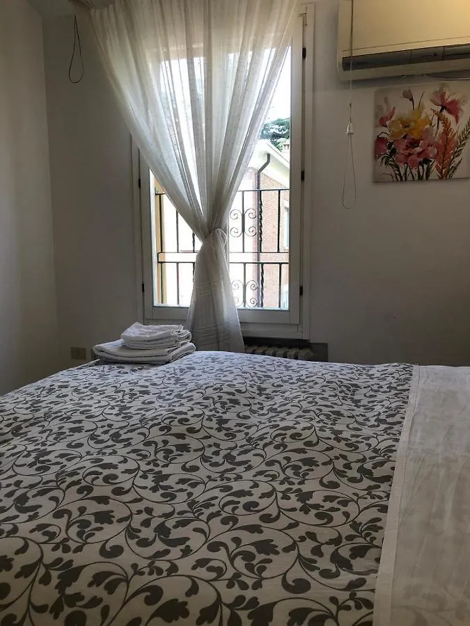アパートホテル Residence Porta Saragozzaボローニャ